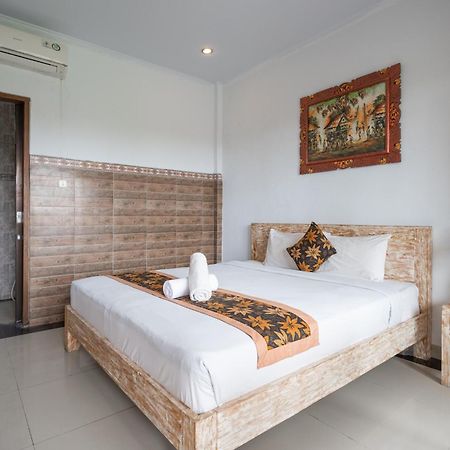 Agung Homestay Canggu Mitra Reddoorz Exterior foto