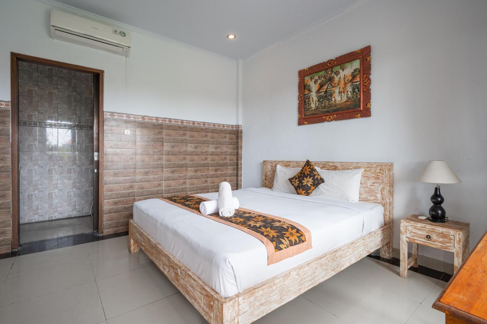 Agung Homestay Canggu Mitra Reddoorz Exterior foto